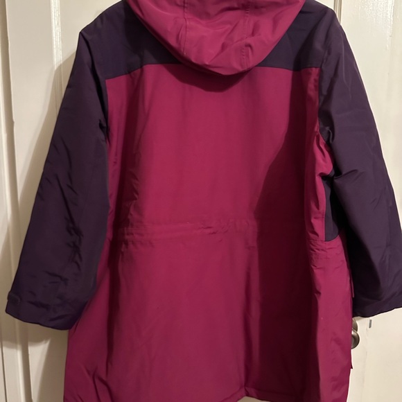 Lands’ End Winter Jacket - Picture 3 of 8